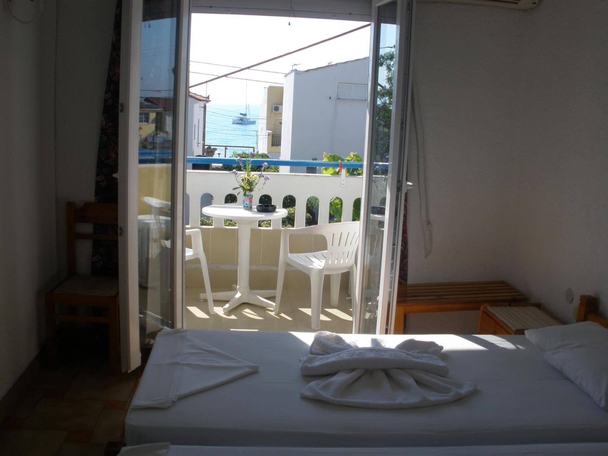 Paris Beach Hotel Ireo  Room photo