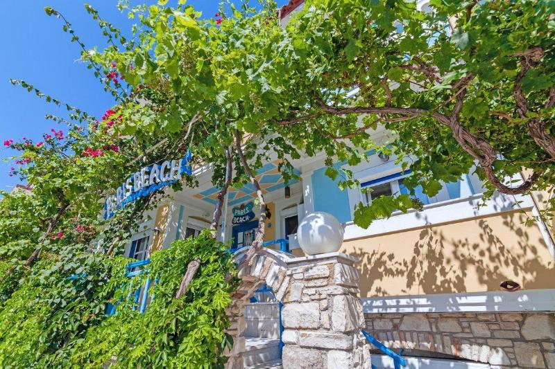 Paris Beach Hotel Ireo  Exterior photo